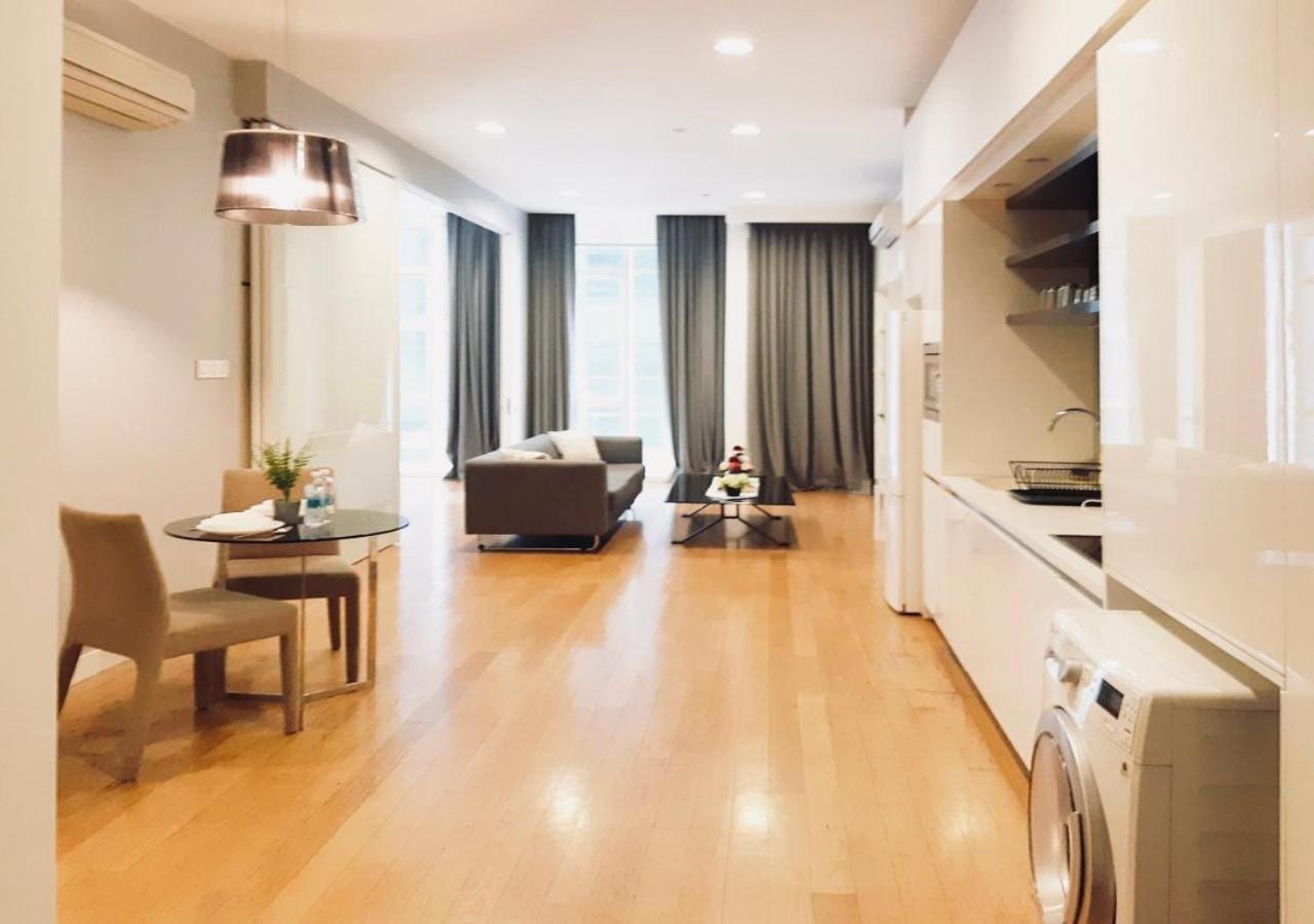 The Platinum Klcc By Cozy White Apartment Kuala Lumpur Bagian luar foto