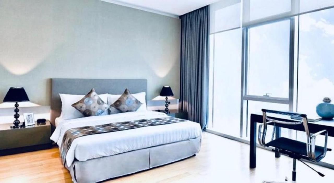 The Platinum Klcc By Cozy White Apartment Kuala Lumpur Bagian luar foto