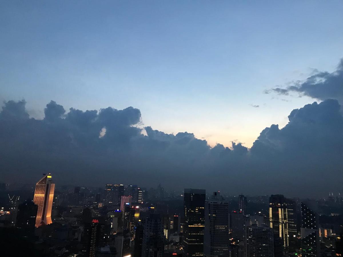 The Platinum Klcc By Cozy White Apartment Kuala Lumpur Bagian luar foto