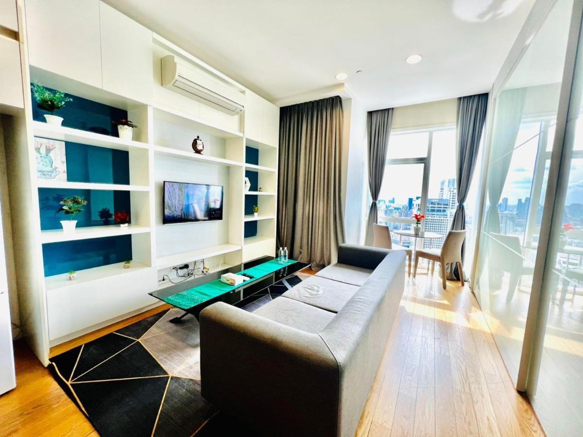 The Platinum Klcc By Cozy White Apartment Kuala Lumpur Bagian luar foto