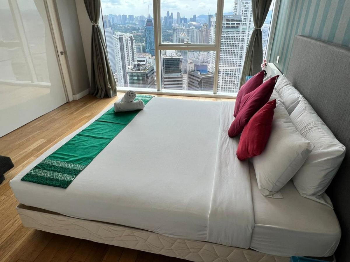 The Platinum Klcc By Cozy White Apartment Kuala Lumpur Bagian luar foto