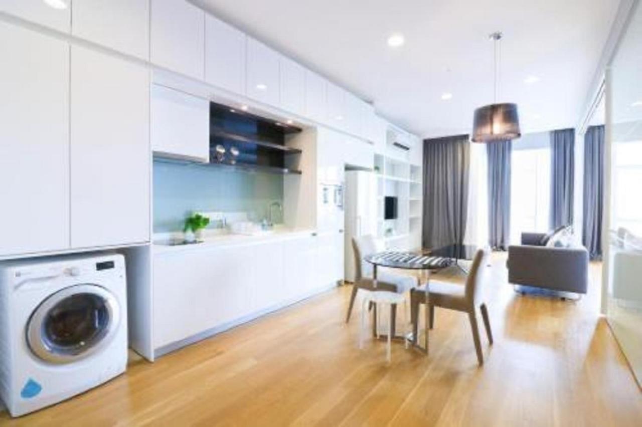 The Platinum Klcc By Cozy White Apartment Kuala Lumpur Bagian luar foto