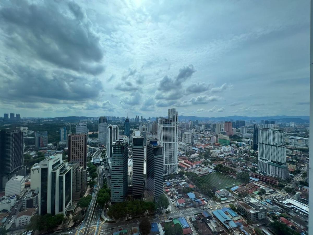 The Platinum Klcc By Cozy White Apartment Kuala Lumpur Bagian luar foto