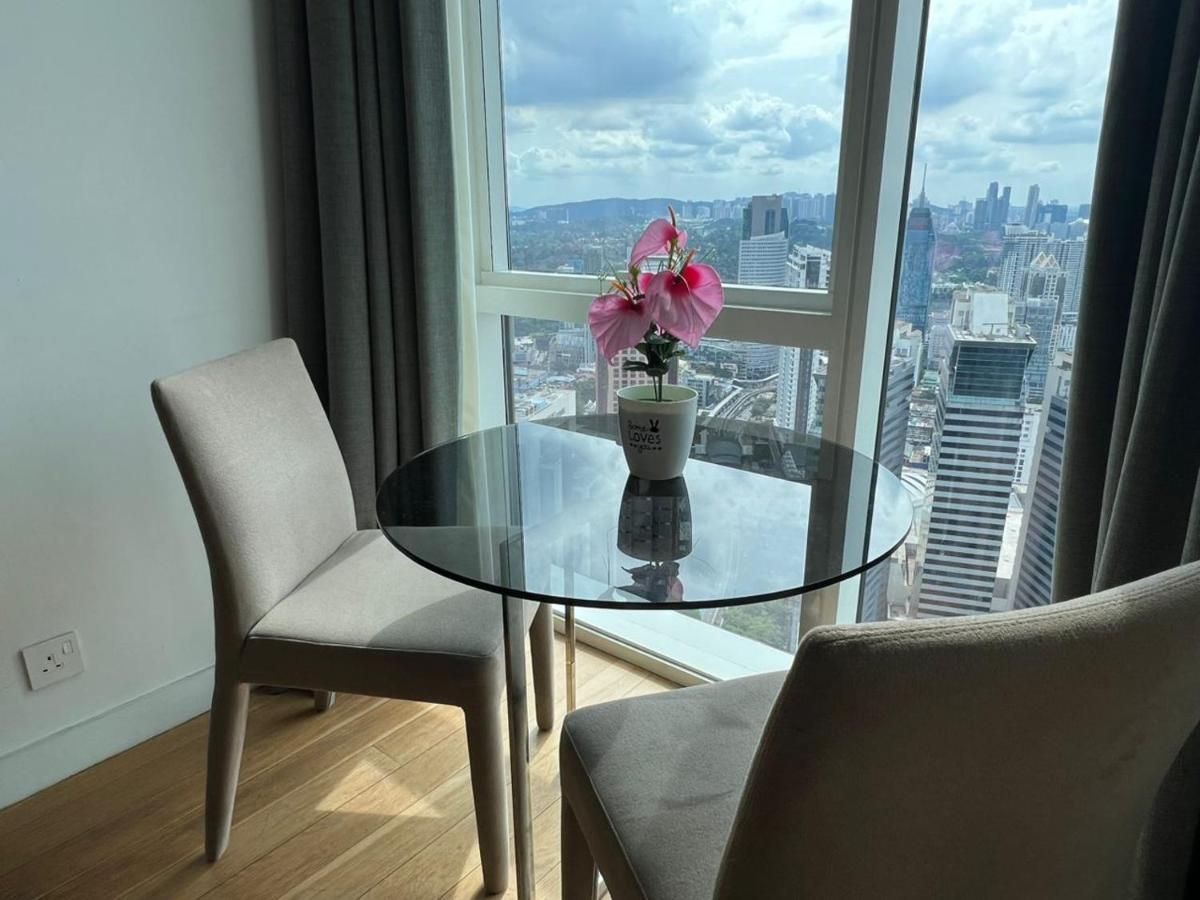 The Platinum Klcc By Cozy White Apartment Kuala Lumpur Bagian luar foto