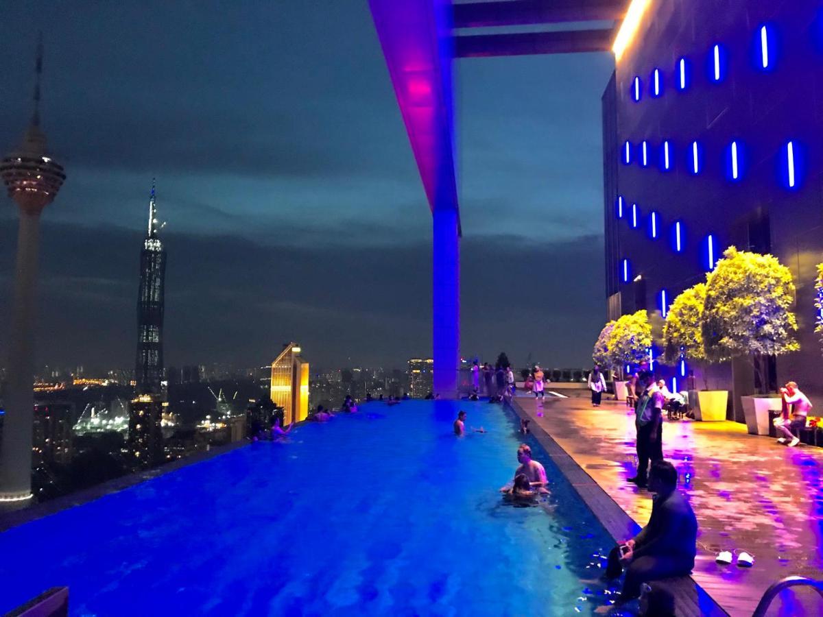 The Platinum Klcc By Cozy White Apartment Kuala Lumpur Bagian luar foto