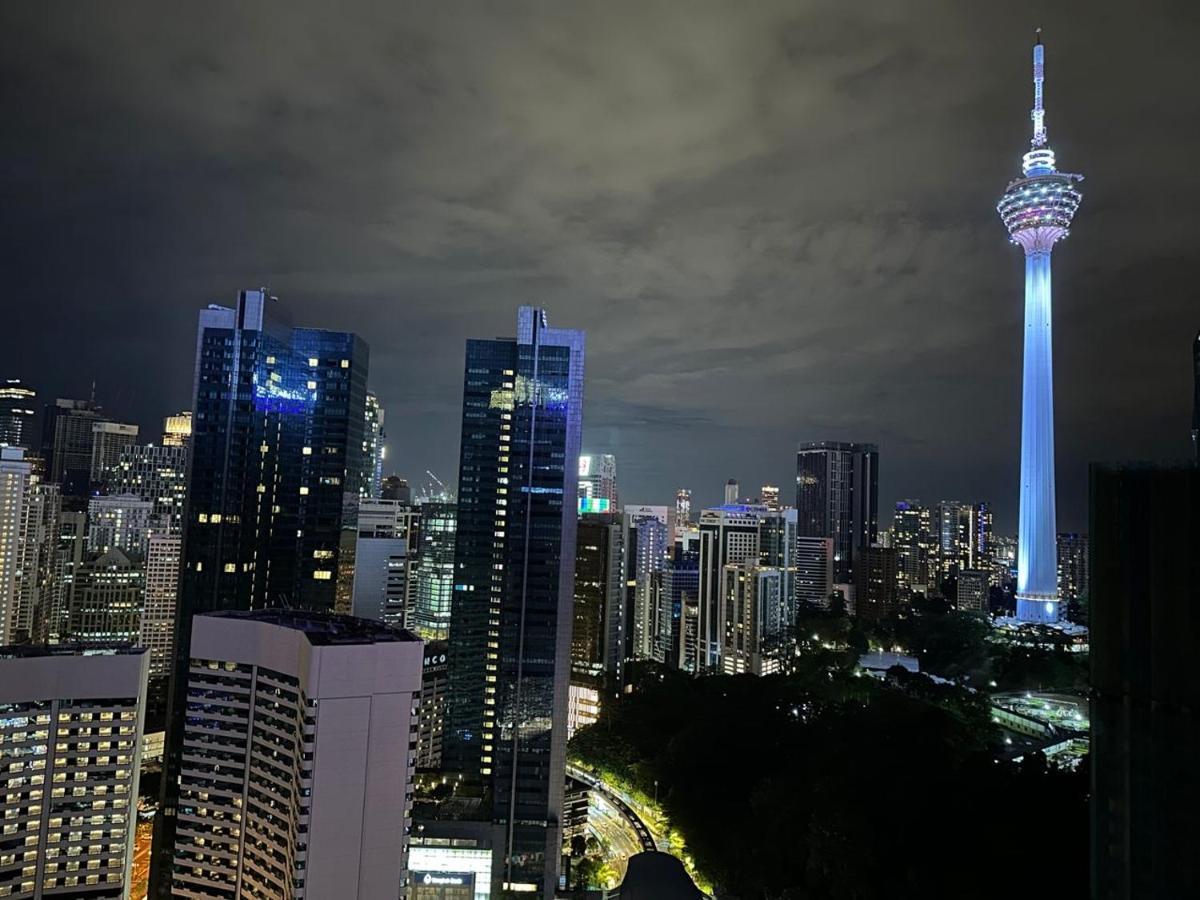 The Platinum Klcc By Cozy White Apartment Kuala Lumpur Bagian luar foto
