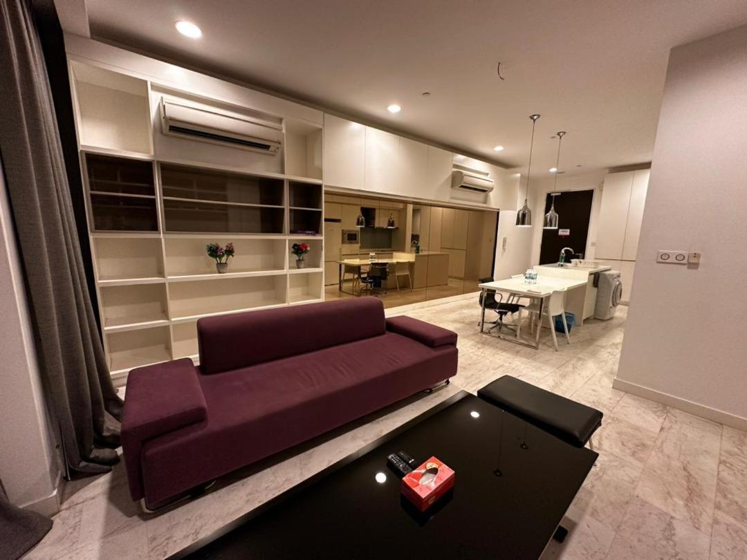The Platinum Klcc By Cozy White Apartment Kuala Lumpur Bagian luar foto