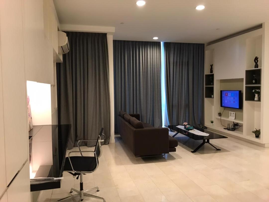 The Platinum Klcc By Cozy White Apartment Kuala Lumpur Bagian luar foto
