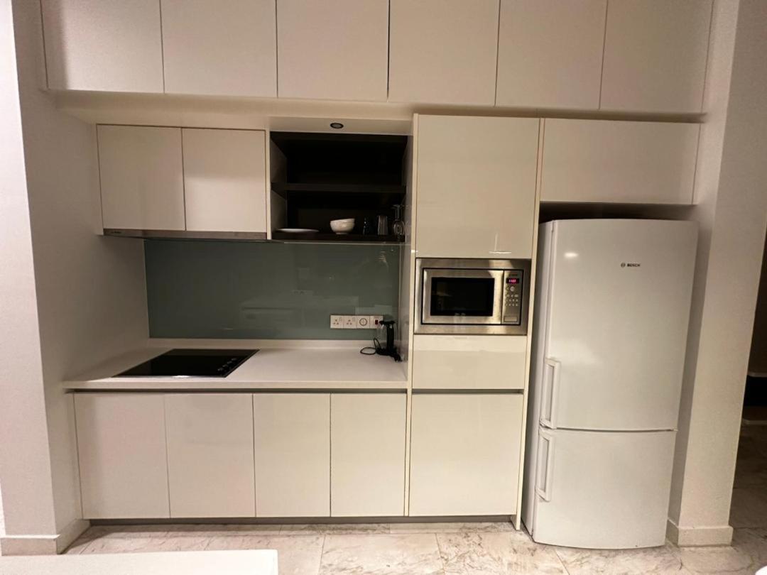 The Platinum Klcc By Cozy White Apartment Kuala Lumpur Bagian luar foto